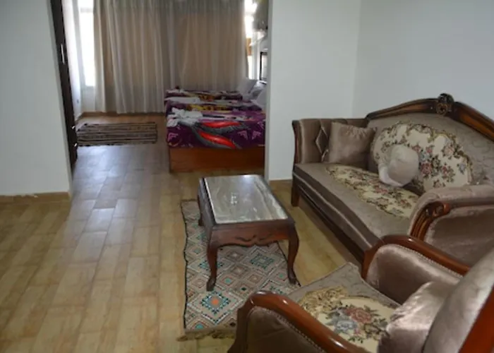 Wwassim Hotel